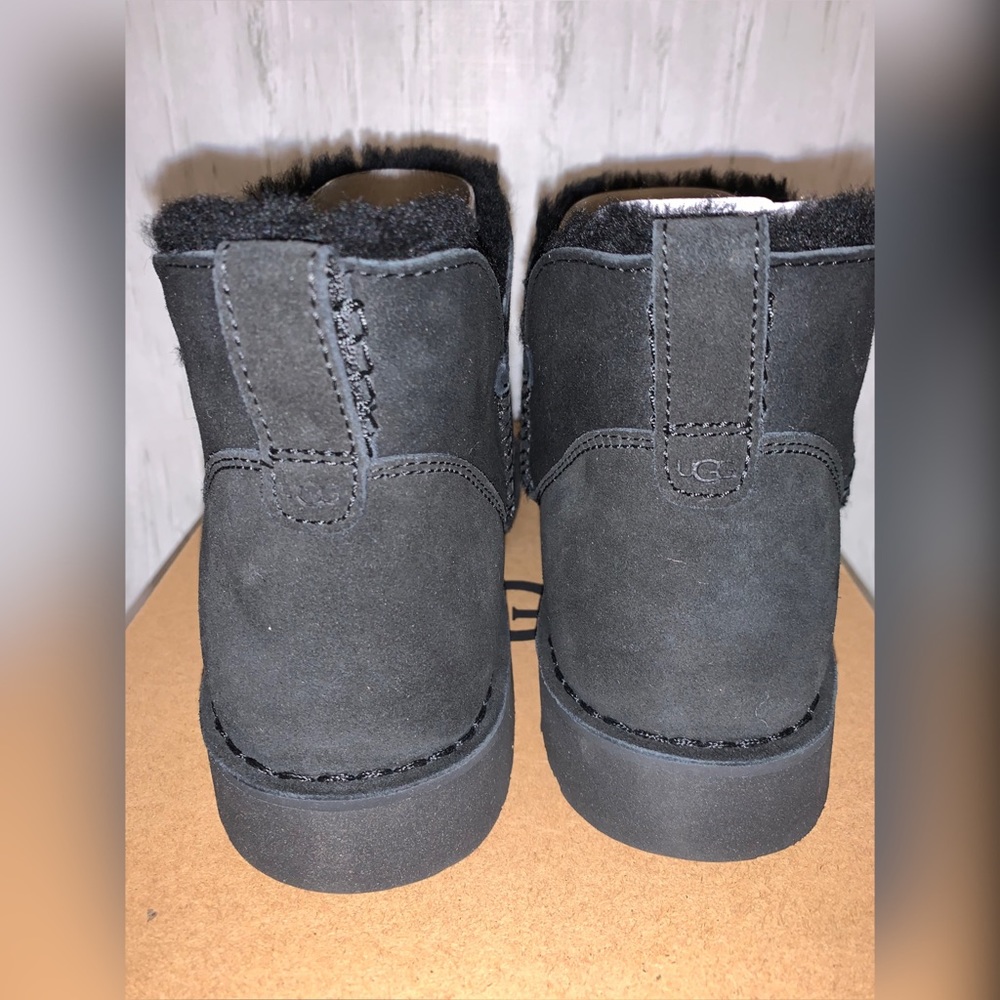 UGG Melrose - Picture 3 of 7